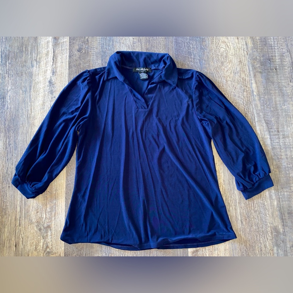 Classic Navy V-Neck Collared Blouse with 3/4 Sleeves